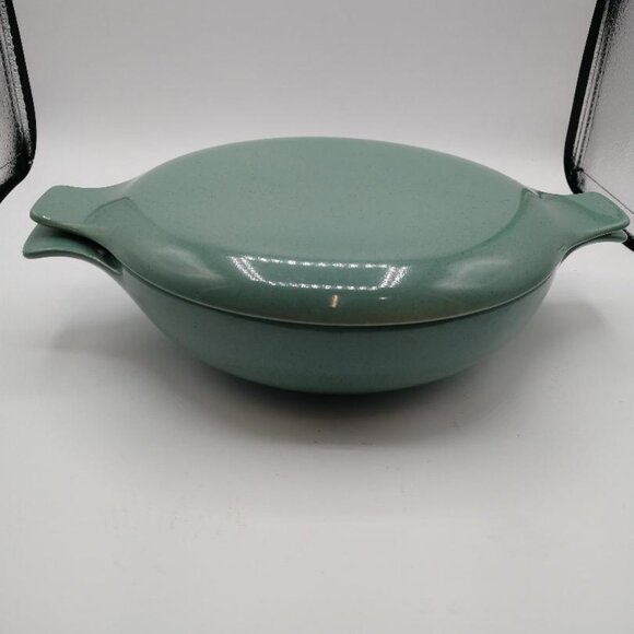 Turquois Vintage Taylor Smith Pebbleford Covered Casserole Dish - Picture 1 of 7